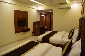 hotel new pathik