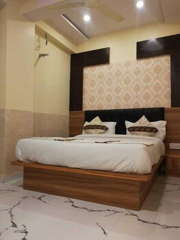hotel new pathik