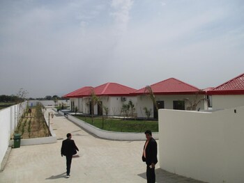 sentara hotel and resort