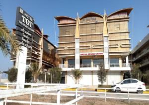 hotel the grand takshak