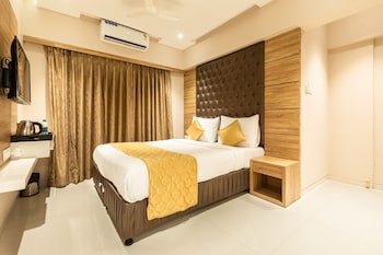 hotel pacific residency near airport