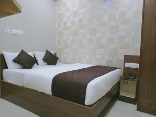 olivia inn and suites