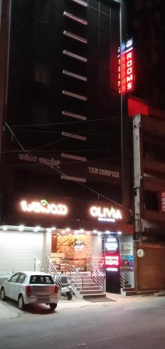 olivia inn and suites