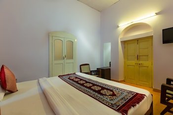 hotel sanand heritage mount abu