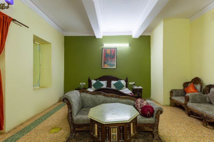 hotel sanand heritage mount abu