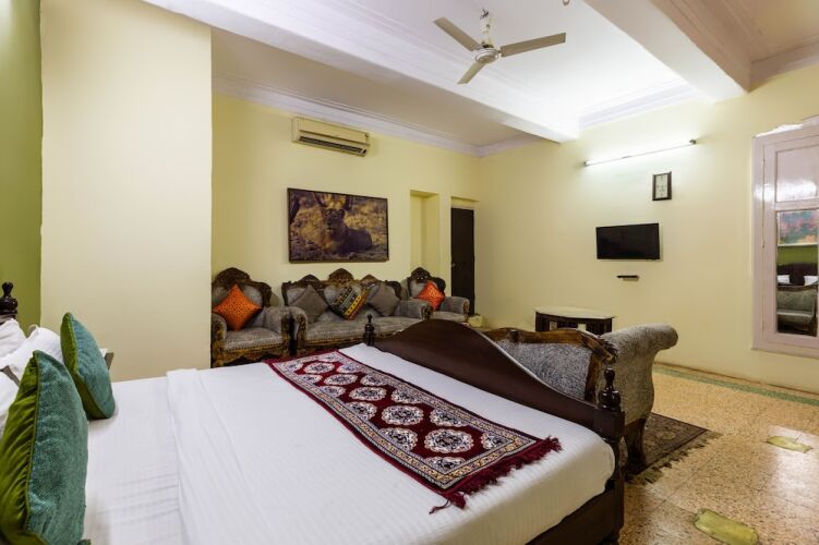 hotel sanand heritage mount abu