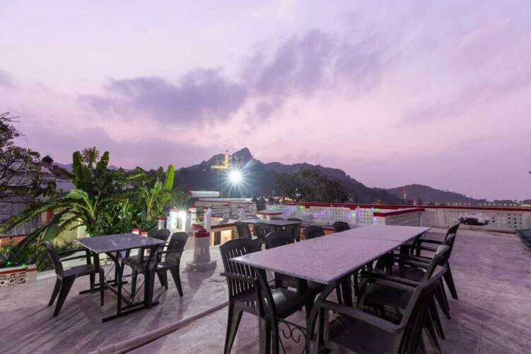 hotel sanand heritage mount abu