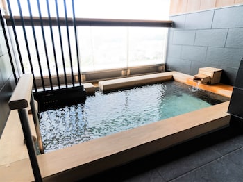 hakodate yunokawa onsen umi to akari hewitt resort