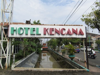 hotel kencana jaya