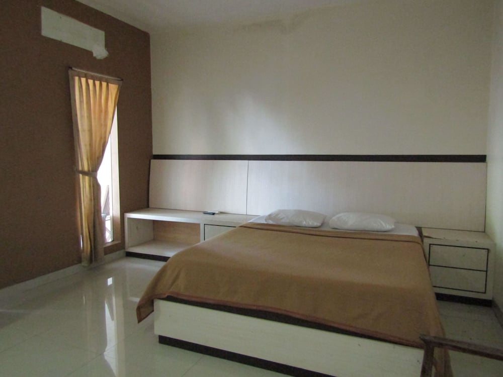 hotel kencana jaya