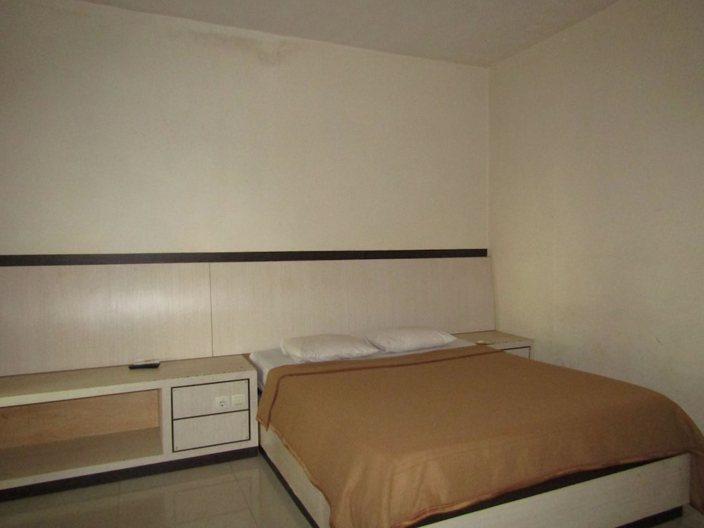 hotel kencana jaya