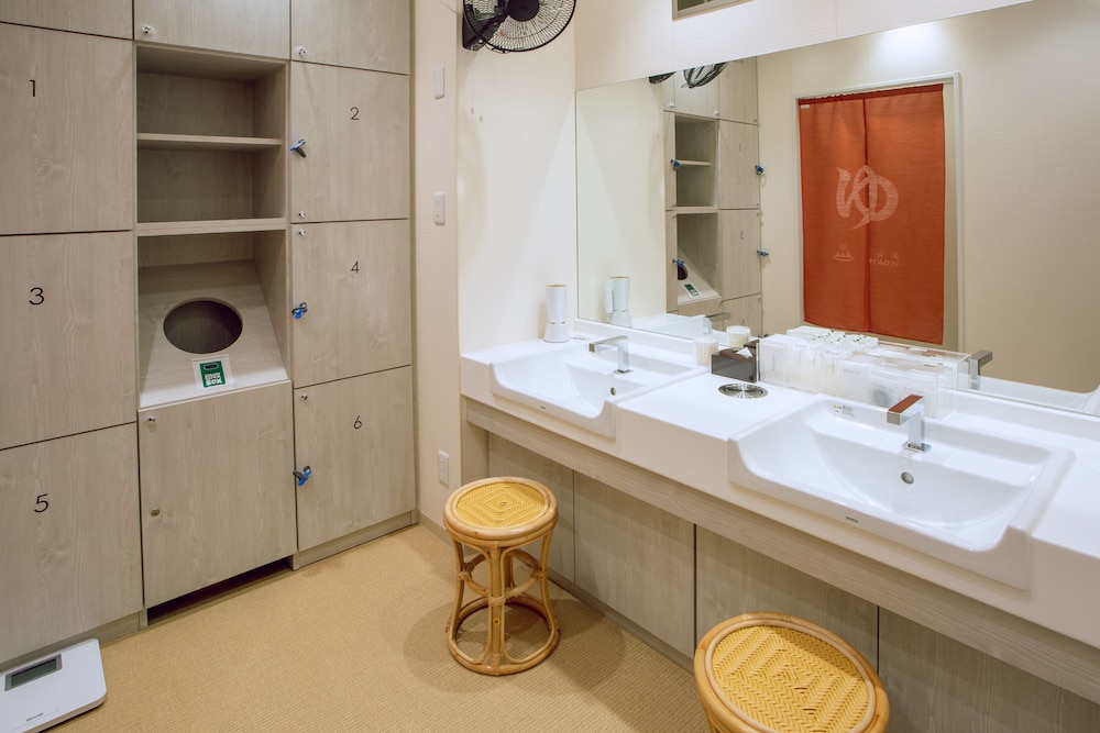 kuretake inn premium meieki minami