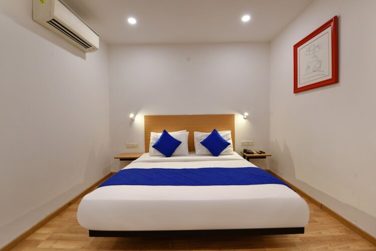 hotel orchid saffron