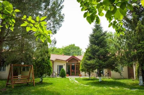 Alex Village Life,,1 star