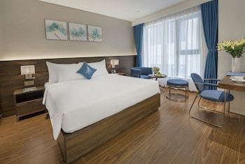 canvas danang beach hotel