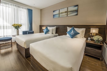 canvas danang beach hotel