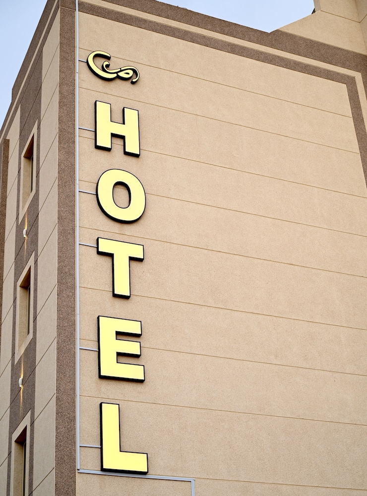 sela hotel
