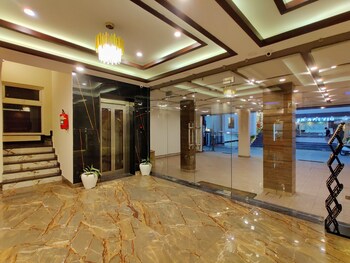 hotel divine residency