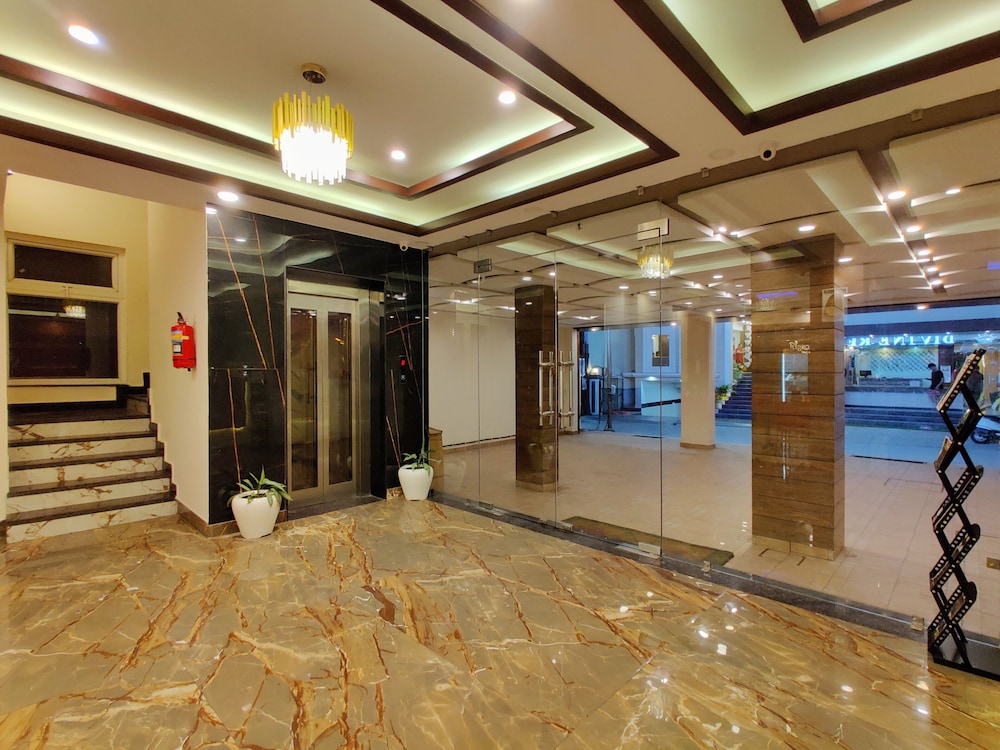 hotel divine residency