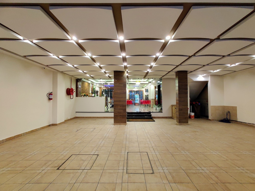 hotel divine residency