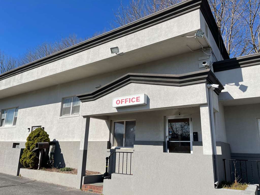 studio 6 tinton falls nj neptune