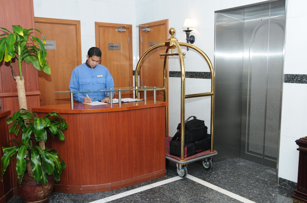 uptown hotel apartments abu dhabi by gewan