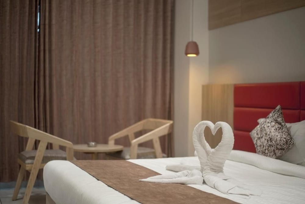 Hotel Silvera Grand,Gujarat>>Ahmedabad,3 star