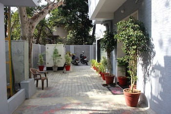treebo trend rithikha inn crest