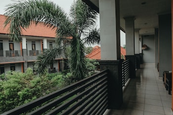 hotel diana 2