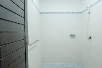 hotel diana 2