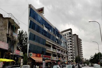 gokuldham banquet and rooms