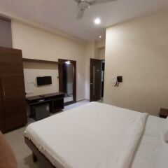 Gokuldham Banquet And Rooms,Gujarat>>Surat,3 star