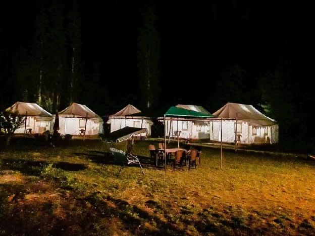 paradise north camp