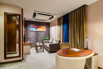 al malqa elite hotel