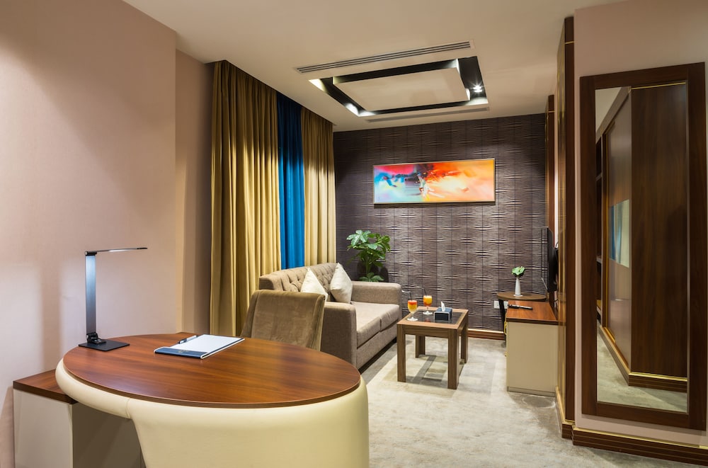 al malqa elite hotel