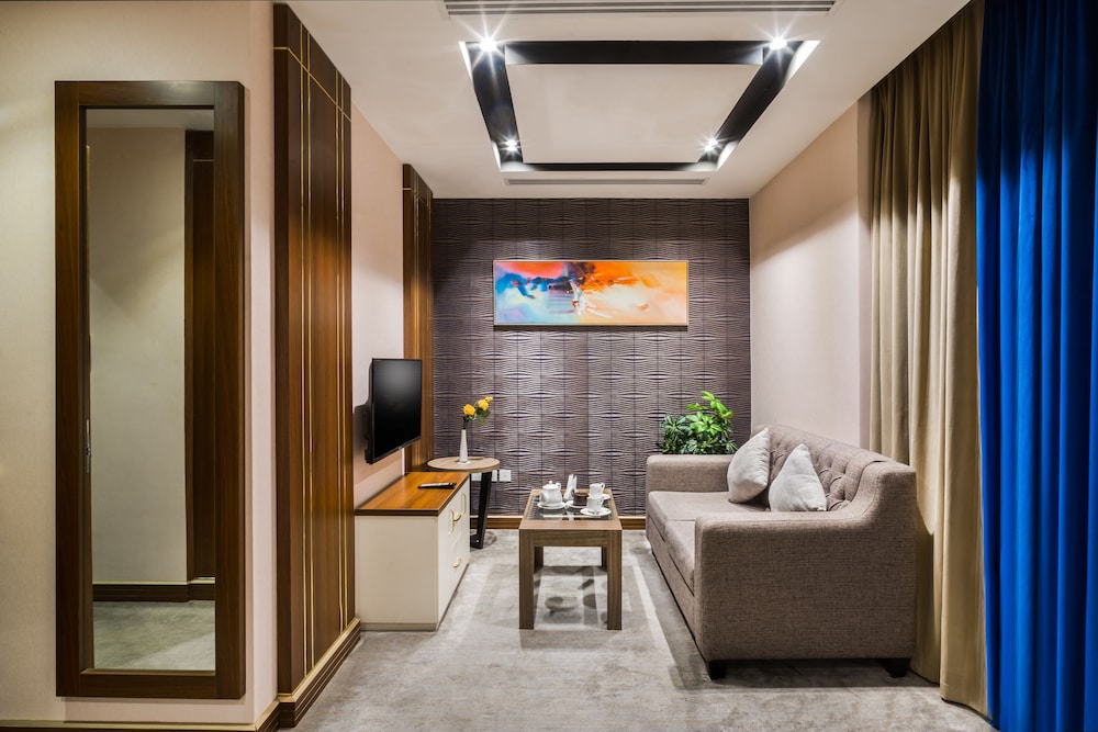 al malqa elite hotel
