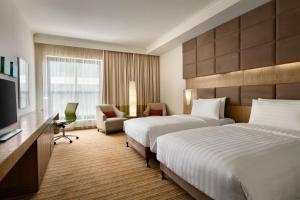 Traders Hotel, Qaryat Al Beri,Al Maqta>>Abu Dhabi,4 star