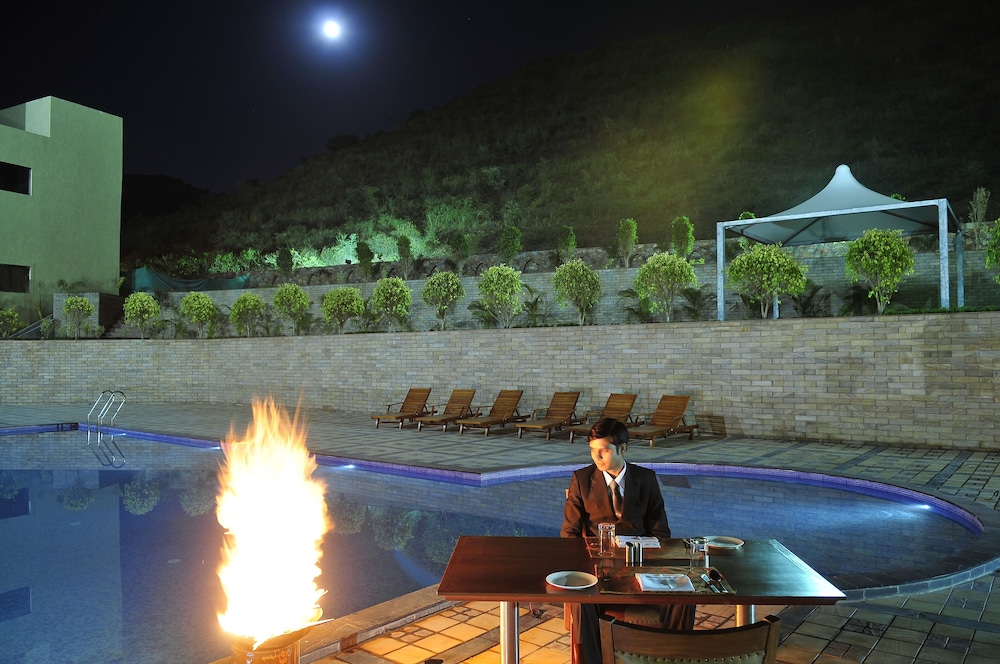 opal club resort udaipur