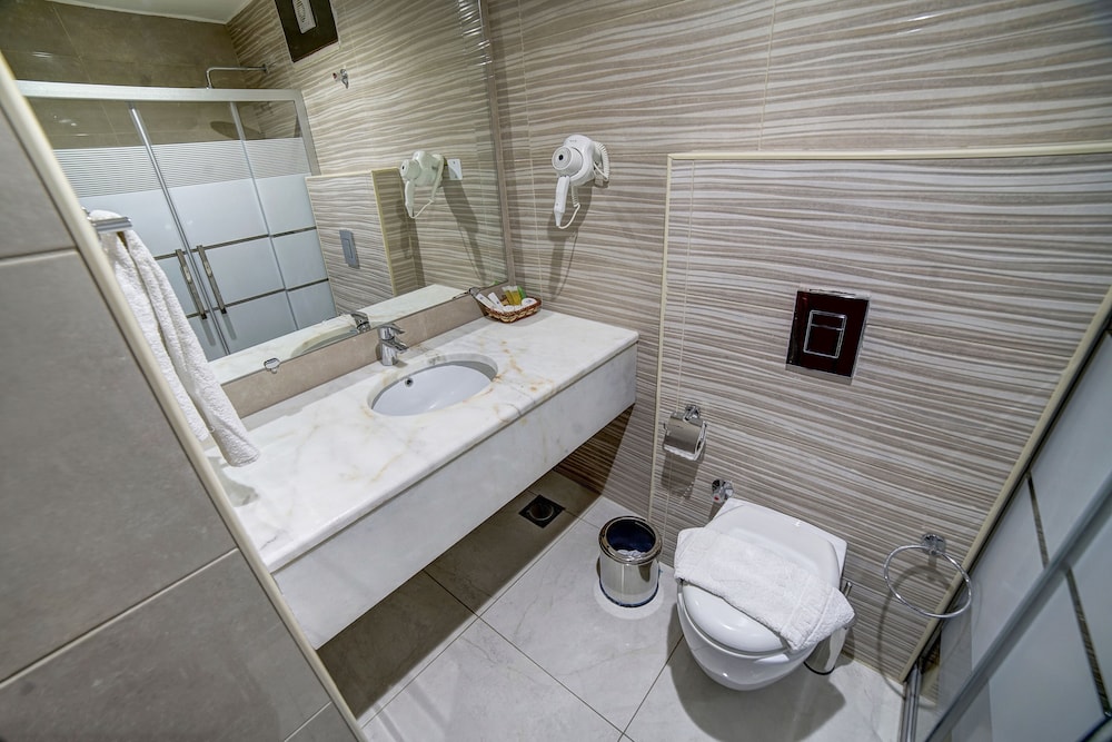 nairoukh hotel aqaba