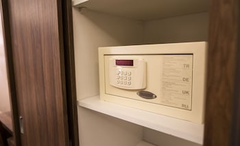 nairoukh hotel aqaba