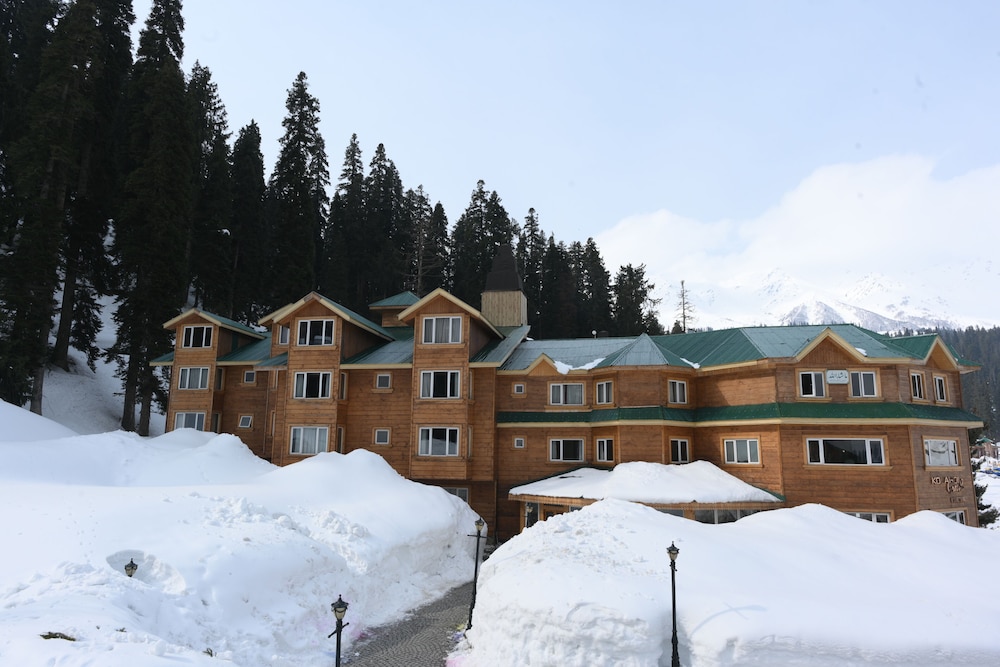 kolahoi green heights gulmarg