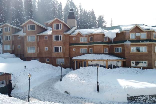 kolahoi green heights gulmarg