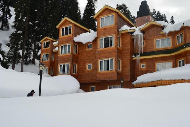 kolahoi green heights gulmarg