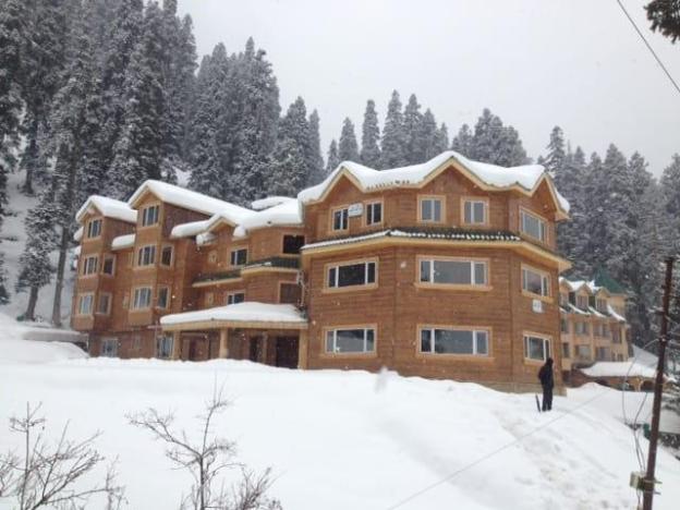 kolahoi green heights gulmarg