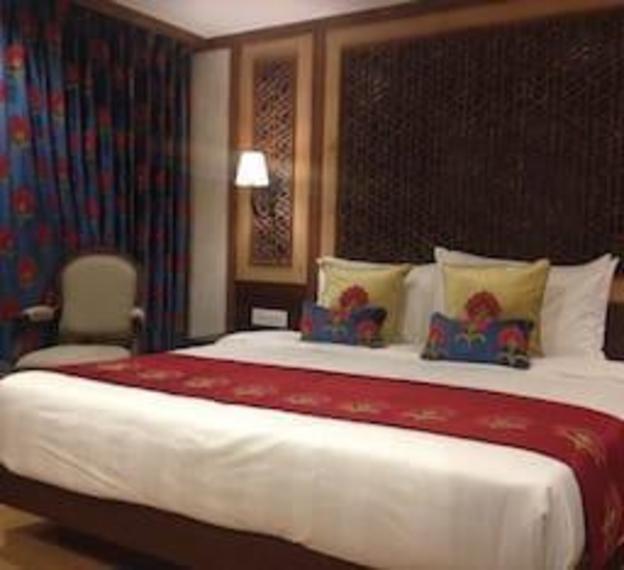 kolahoi green heights gulmarg