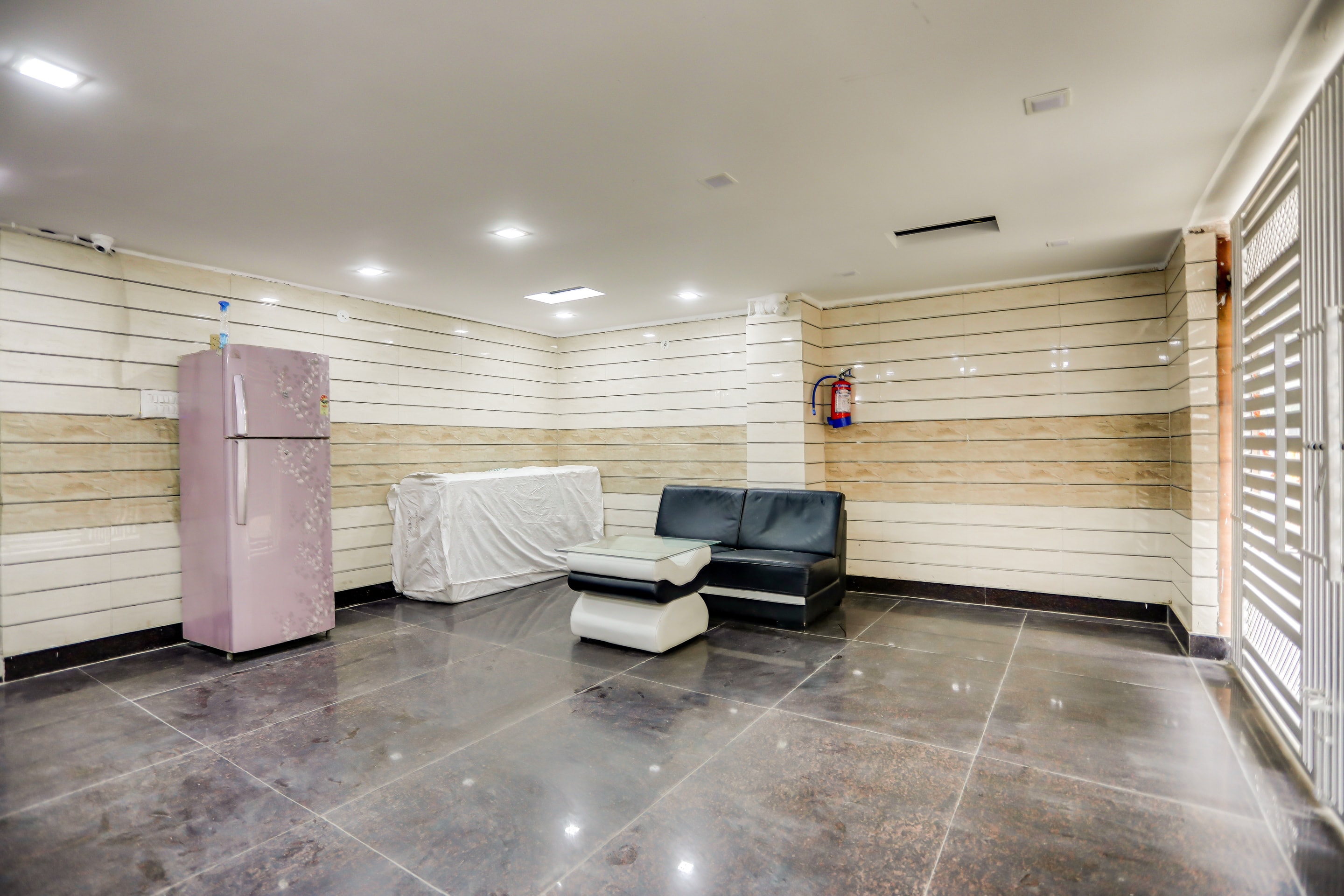 hotel o anshun residency near mk cinemas rohini