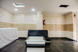 hotel o anshun residency near mk cinemas rohini