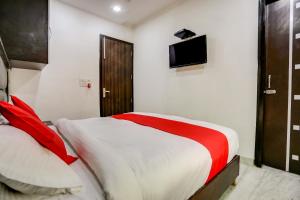hotel o anshun residency near mk cinemas rohini