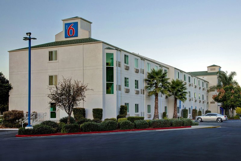 motel 6 gilroy