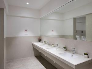 the regal banquets and rooms